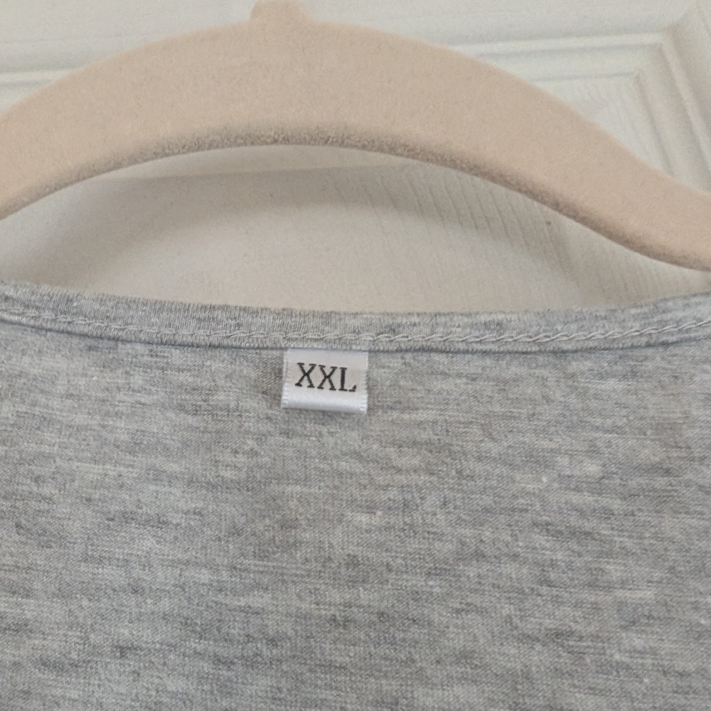 Gray and White Cut Out Short Sleeve Tee - Picture 3 of 3